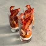 Plateau de 15 verrines duo de tomate, crumble de parmesan et lard paysan